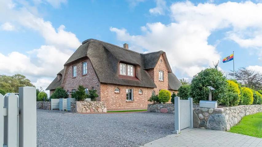 Ferienhaus für 6 Personen, mit Terrasse und Sauna sowie Garten, mit Haustier in Süderende