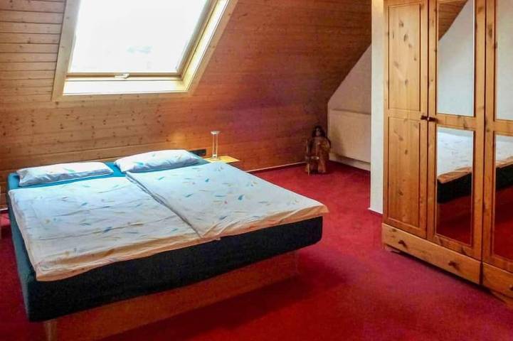 Ferienhaus für 6 Personen, mit Balkon/Terrasse und Terrasse sowie Garten in Hüfingen - 4
