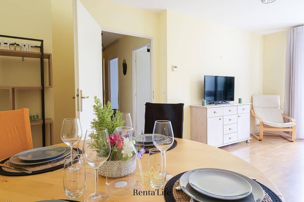 Entire apartment, Buxengeorgiens Giroust - T2- 10min to Disneyland in Bussy-Saint-Georges, Seine-et-Marne