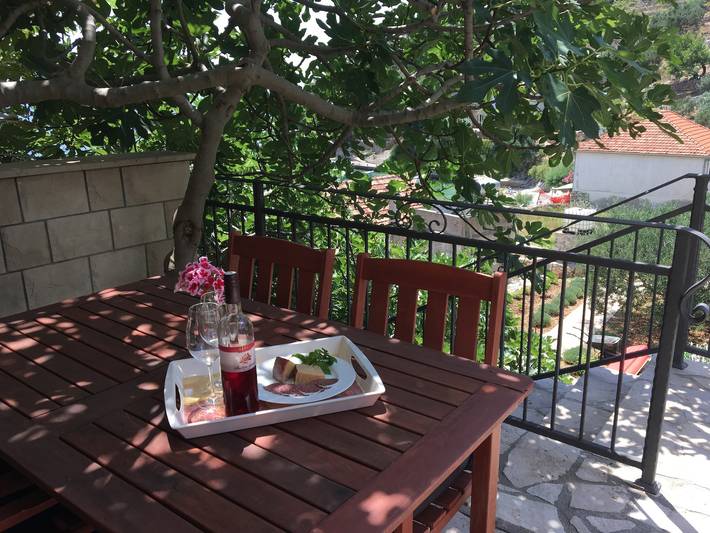 Ferieleilighet for 2 personer, med balkong / terrasse i Hvar