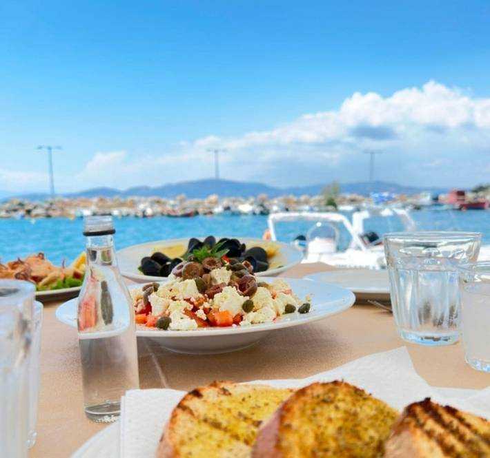 Appartement entier, Appartement de vacances pour 4 personnes avec terrasse in Vólos, Magnisia