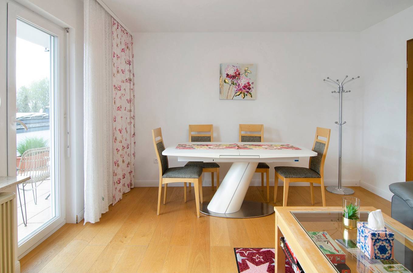 Ganze Wohnung, Ferienwohnung "Aida" mit privatem Garten und Wlan in Überlingen, Region Bodensee-Oberschwaben