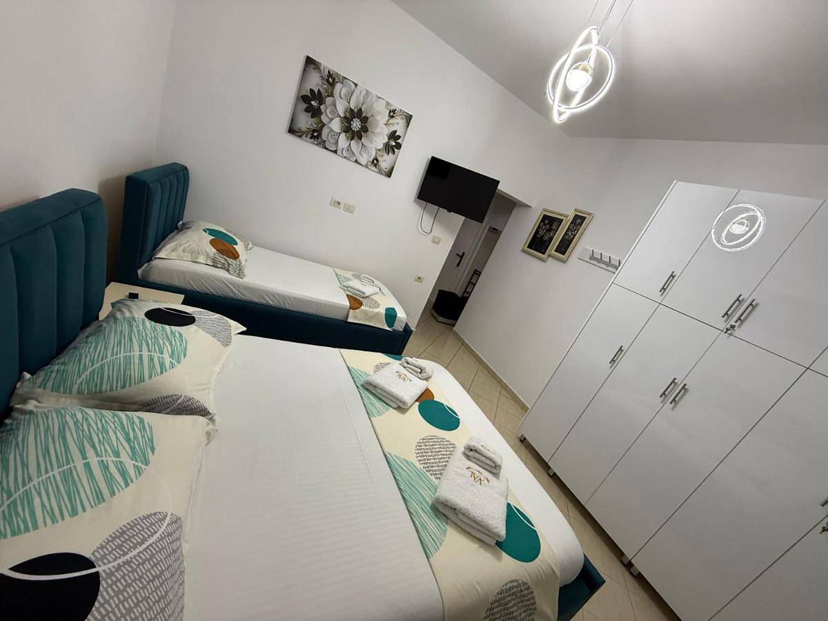 Vila Avni Likometi in Ksamil, Vlorë