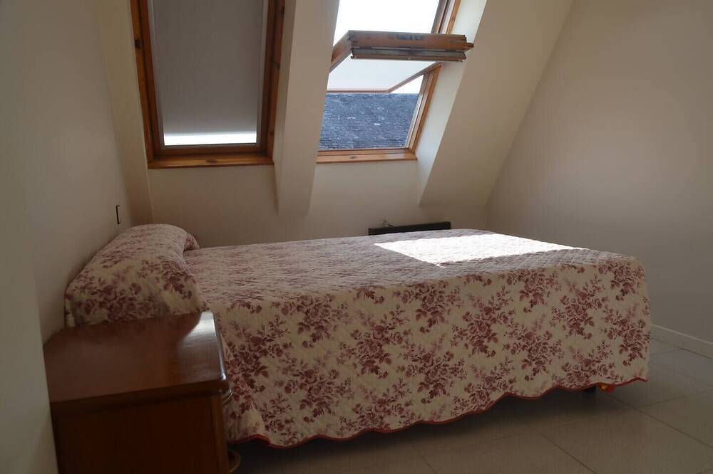 Entire apartment, Beautiful penthouse on the beachfront, in Miño. in Miño, Galician Coast