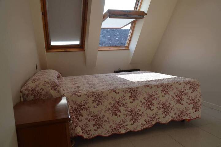 Appartement entier, Beautiful penthouse on the beachfront, in Miño. in Praia Grande (Miño), Mino