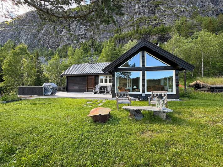 Vakantiehuis voor 6 personen, with Terras and Tuin as well as Sauna in Oppland