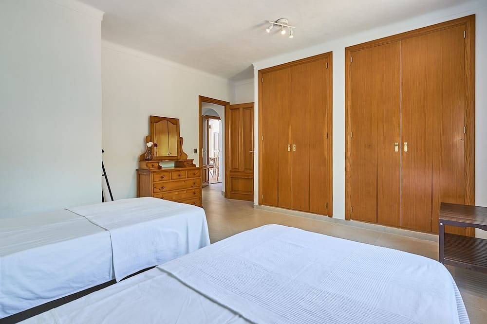 Garrovers de Shorta, casa vacacional con Piscina, jardin y vistas al campo in s'Horta, Felanitx