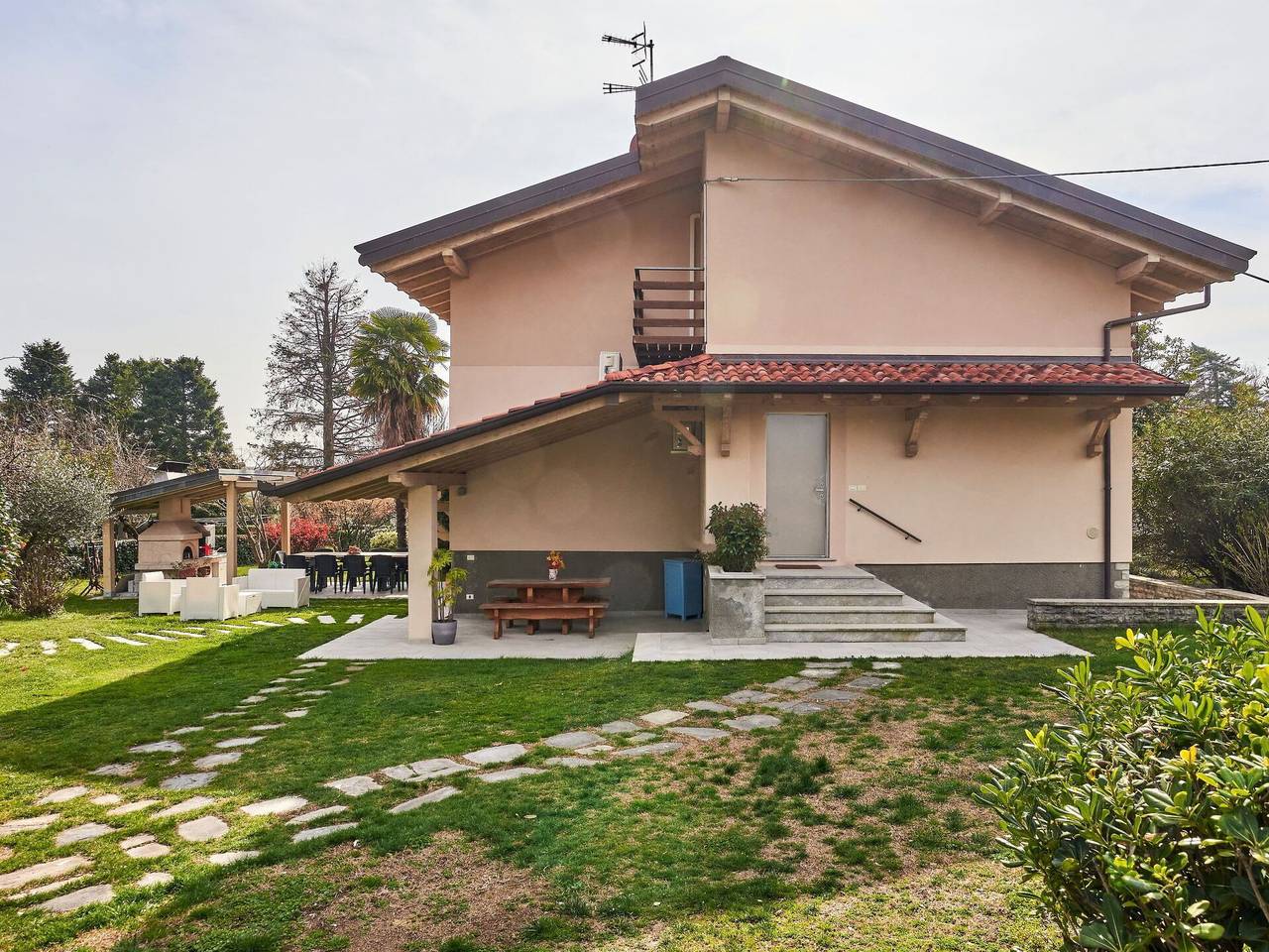 Casa vacanza a Besozzo a partire da 796€ a notte