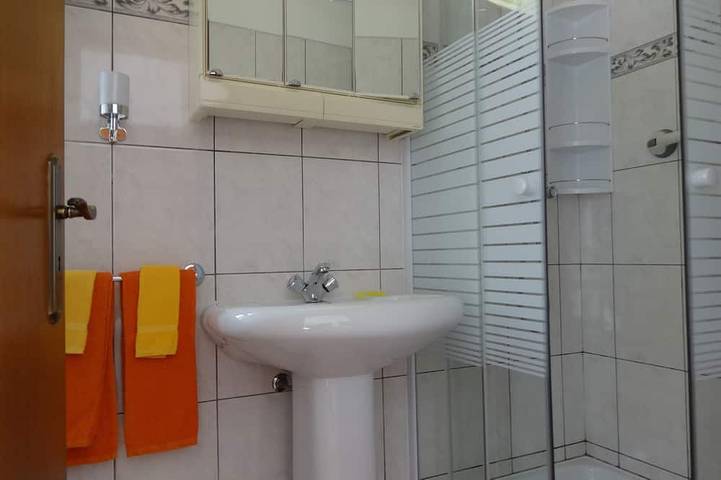 Ganze Wohnung, Cozy studio in the garden with terrace in Porches, Faro Distrikt