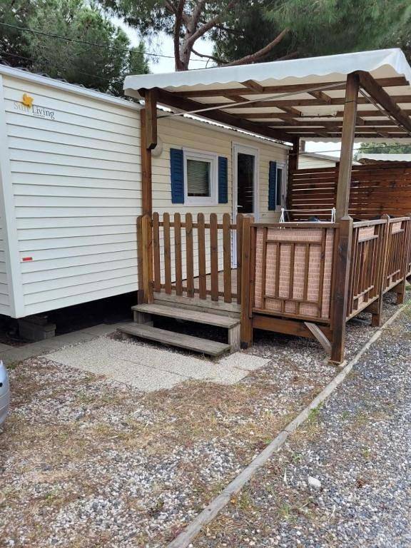 Camping pour 6 personnes, avec piscine, animaux acceptés