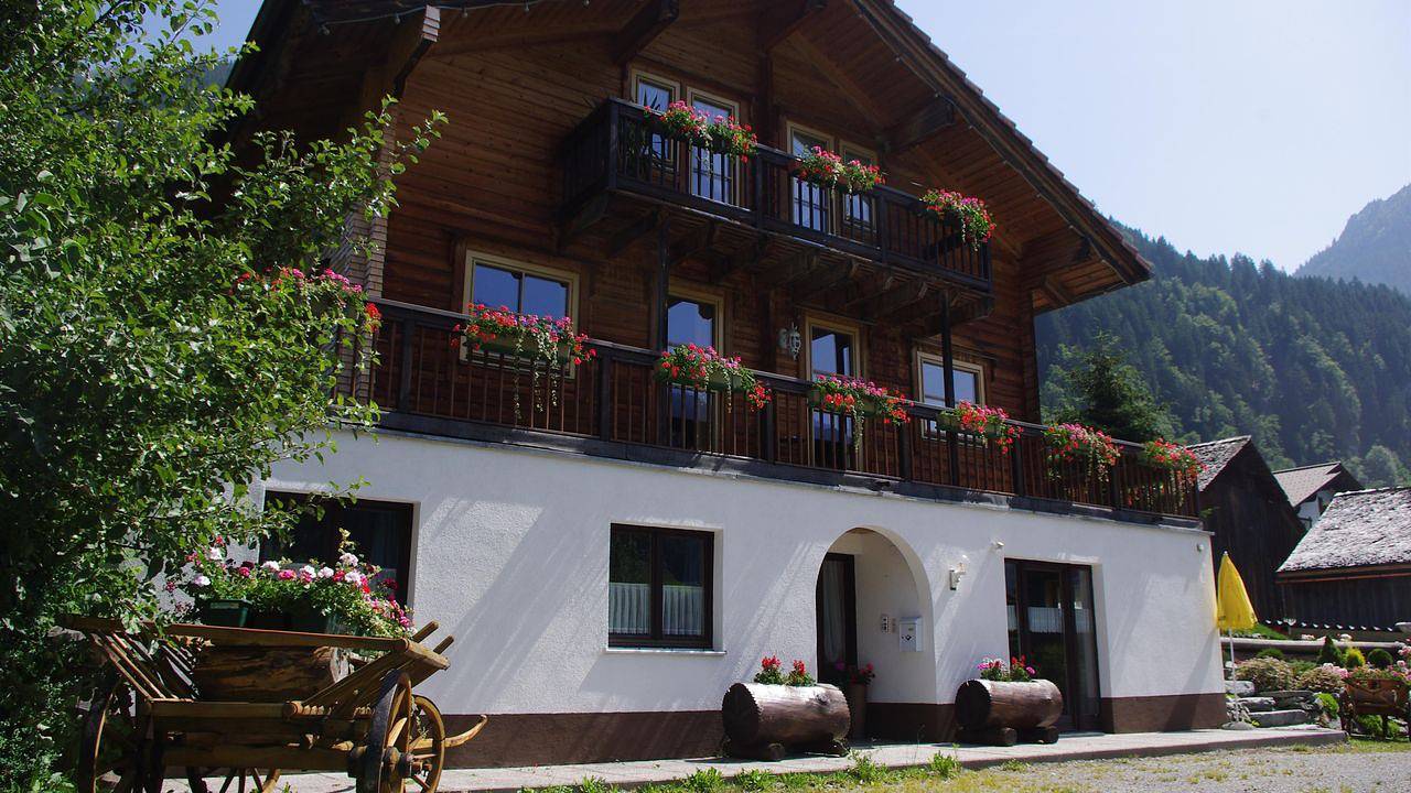 Geheel vakantieappartement, Vakantieappartement voor 5 personen met terras in Sankt Gallenkirch (stad), Sankt Gallenkirch
