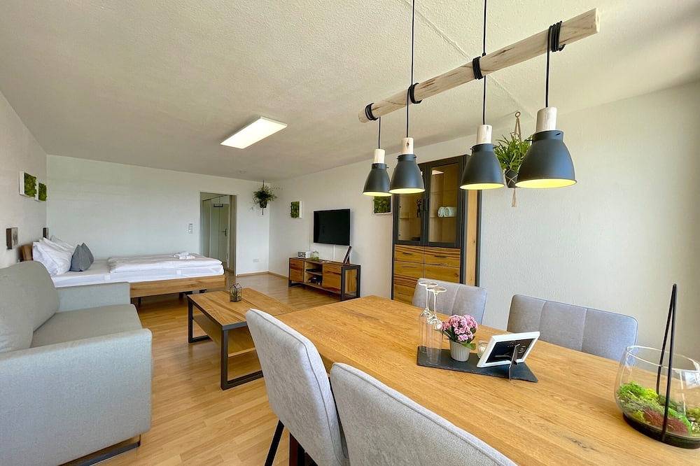 Ganze Wohnung, Modernes \"Waldluft\" Apartment mit Pool und Sauna in Scheidegg im Allgäu in Scheidegg, Bayerisch Schwaben