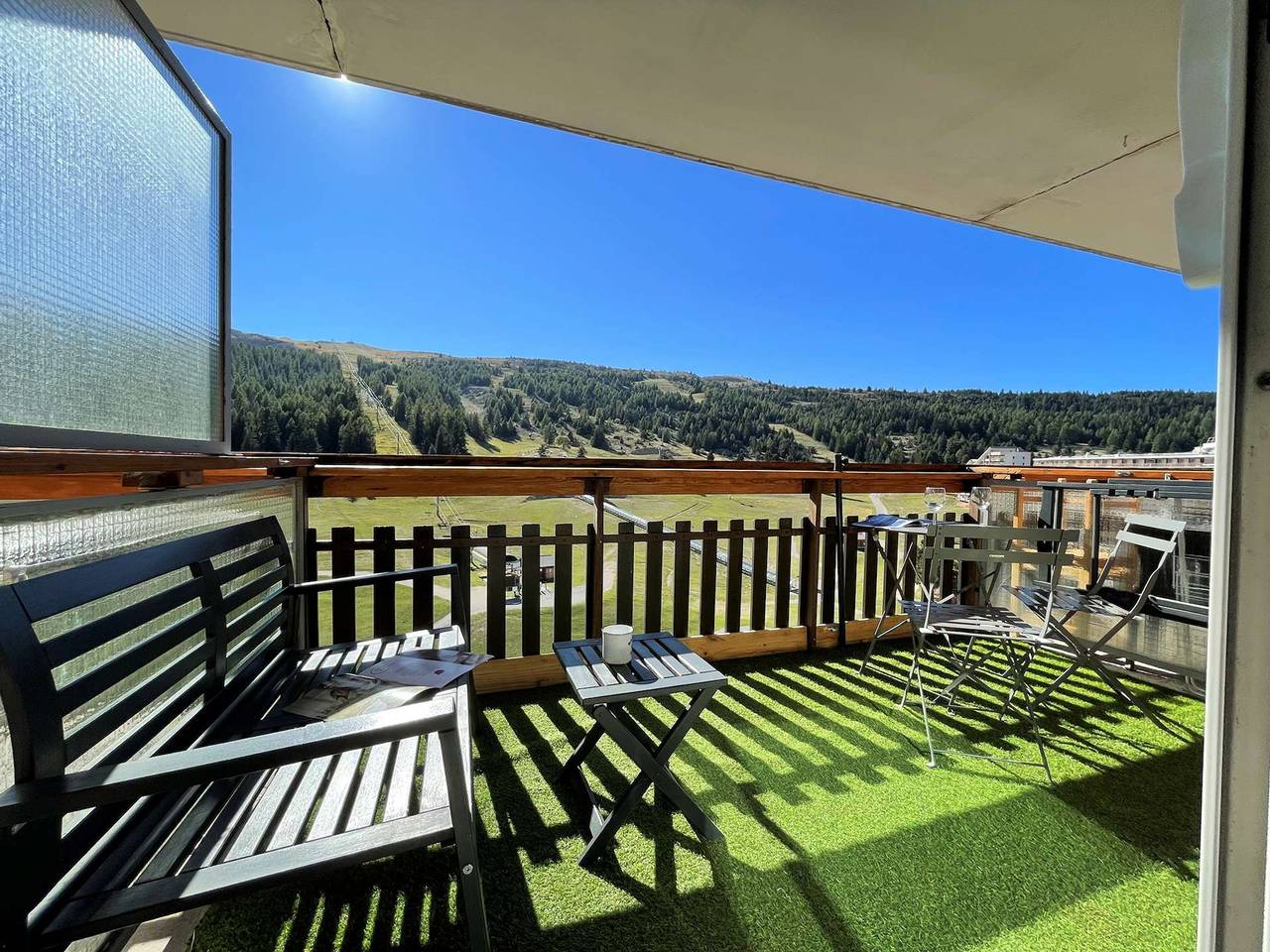 Ganze Wohnung, Komfort-Studio, 4 Pers, pistennah, Wifi, Parkplatz in Saint-Étienne-en-Dévoluy, Le Dévoluy