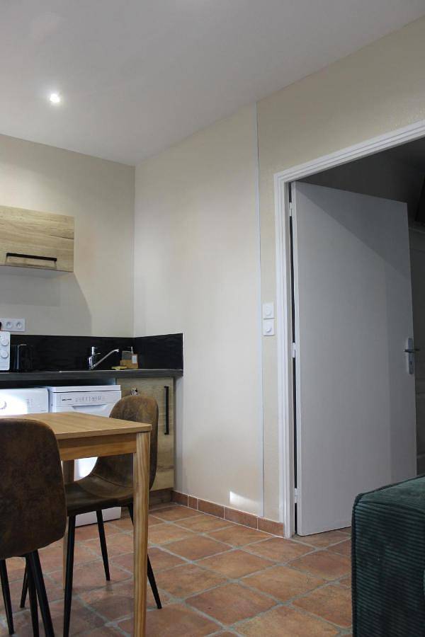 Gîte pour 5 personnes, avec terrasse, animaux acceptés à Colleville-sur-Mer - 4