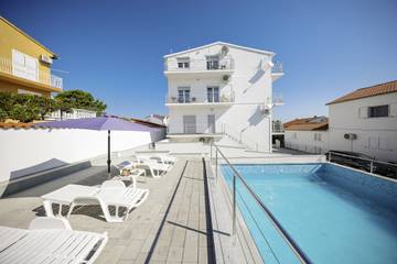 Vakantiewoning voor 6 Personen in Vodice, Šibenik-Knin, Afbeelding 2