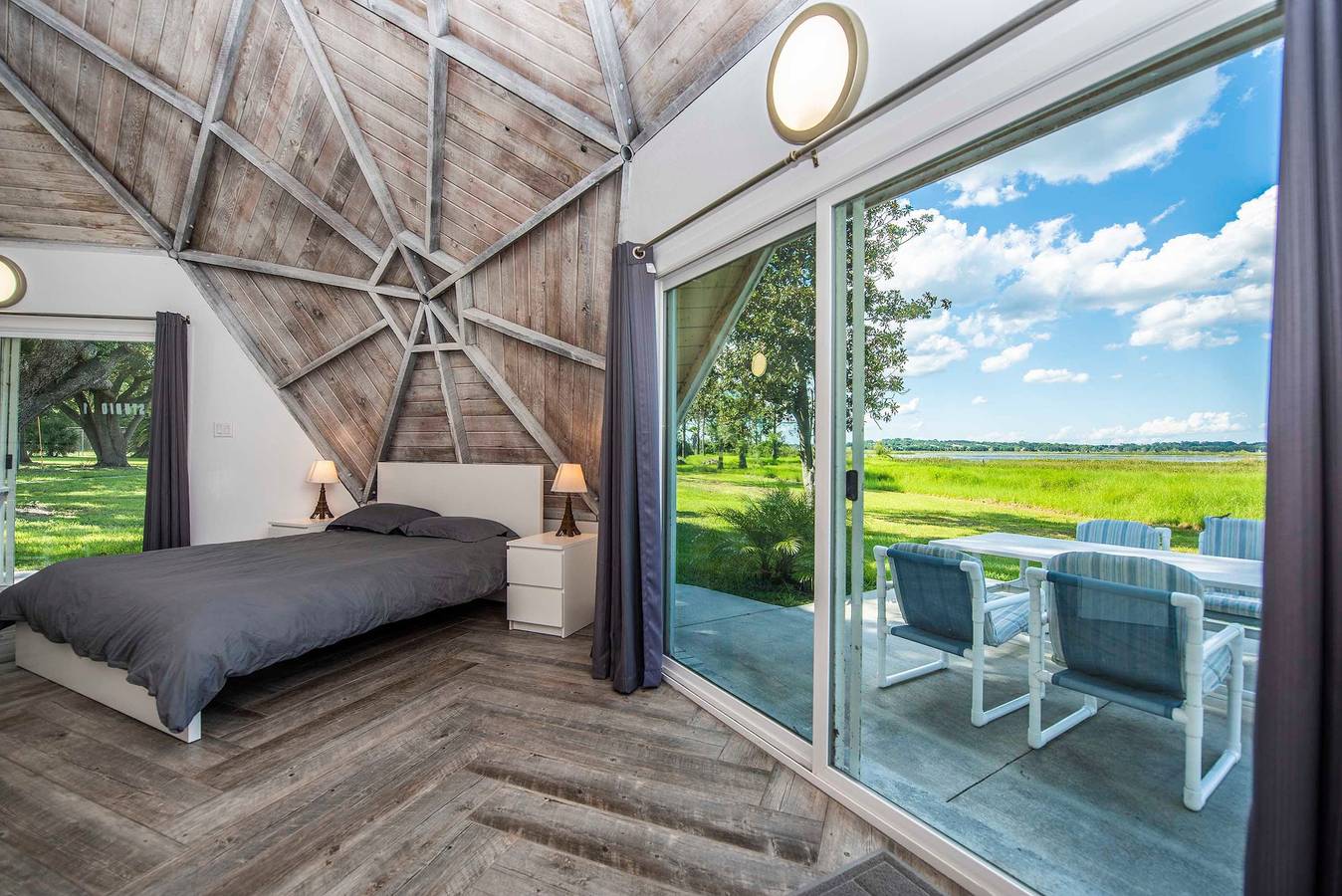 Ganzes Studio, Studio 01 - Lake Sumner in Lake County