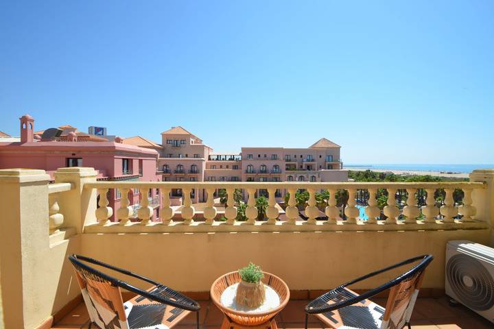 Ganze Wohnung, Ferienwohnung für 7 Personen mit Terrasse in Playa de Los Haraganes (Ayamonte), Ayamonte
