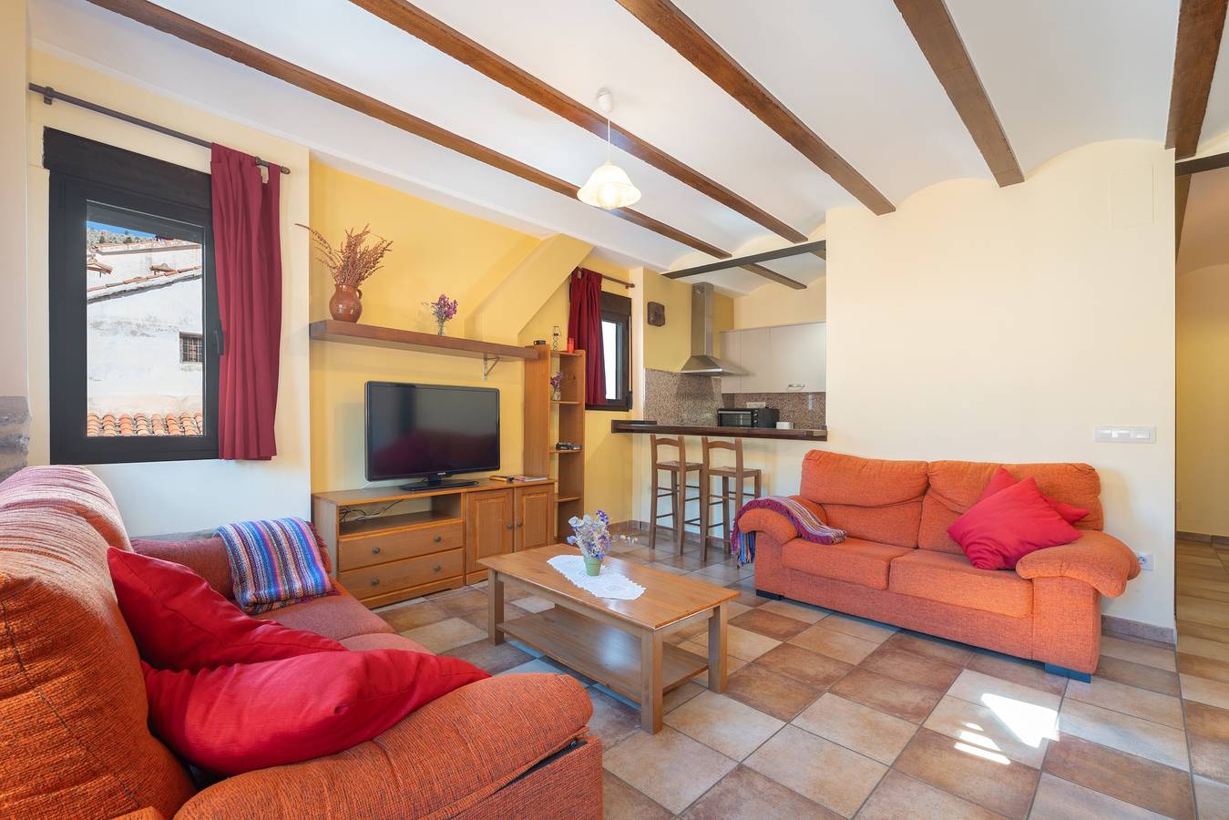 Ganze Wohnung, Ferienwohnung "Casa El Cojo 2C" mit Bergblick, Balkon und Wlan in Alcalá de la Selva, Teruel und Umgebung