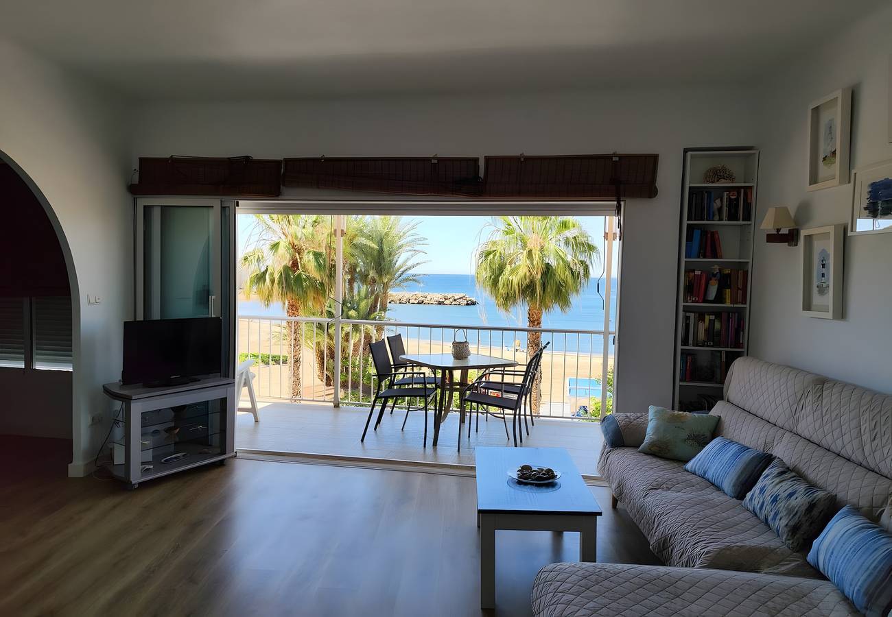 Ganze Wohnung, Apartment 'Piso Frente Playa De La Colonia' mit Meerblick, privater Terrasse und Wlan in Águilas, Costa Cálida