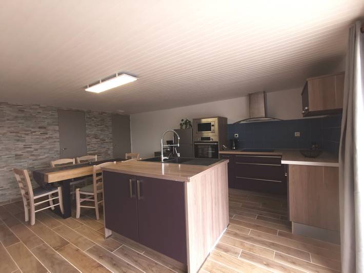 Maison de vacances rénovée à la ferme, terrasse, proche du Parc Ardes, Puy de Dôme et Brioude in Autrac, Parc naturel régional des Volcans d'Auvergne