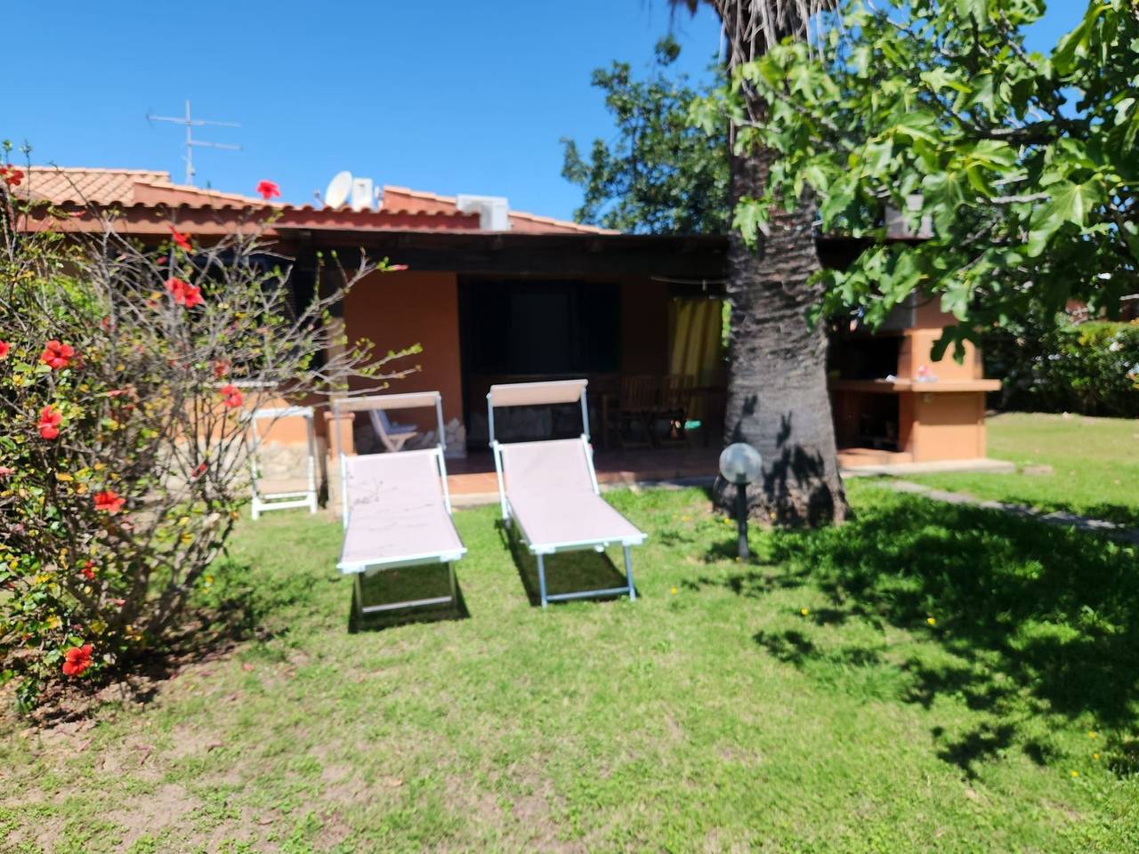 Geräumiges Ferienhaus Quadrilocale Atlantic in Costa Rei, Muravera