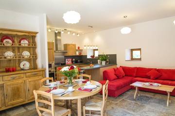 Gîte pour 4 Personnes dans Sainte-Hélène (Lozère), Massif central, Photo 1