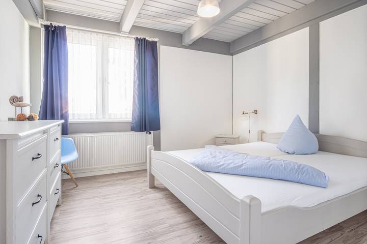 Ferienhaus für 2 Personen, mit Terrasse und Garten in Pellworm - 4