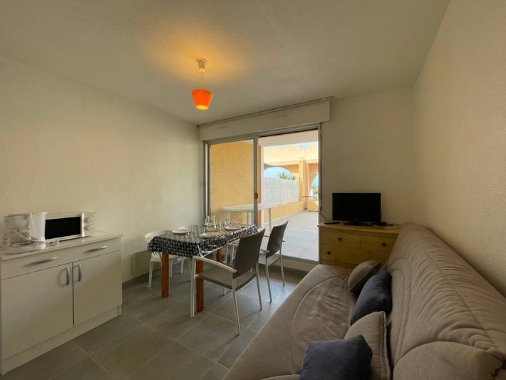 Gîte pour 4 personnes, avec terrasse dans Plage de La Corniche - 3