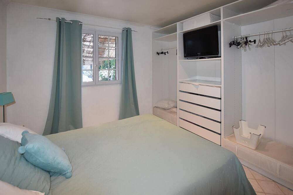 Maison avec piscine privée in Entraigues-sur-la-Sorgue, Vaucluse