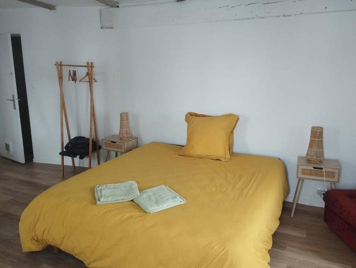 Location de vacances pour 3 personnes, avec terrasse et jardin à Campuac - 2