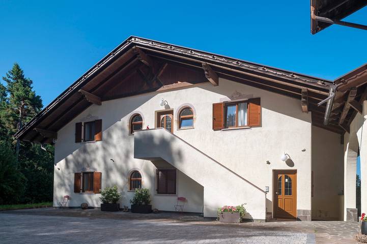 Ganze Wohnung, Ferienwohnung 'Aldeinerhof 1' mit Bergblick, Gemeinschaftsterrasse und Wi-Fi in Aldein, Südtirol