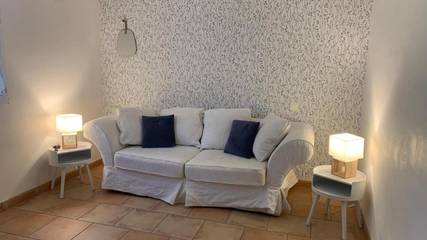 Gîte pour 5 personnes, avec balcon et jardin ainsi que vue et piscine à Château-Arnoux-Saint-Auban