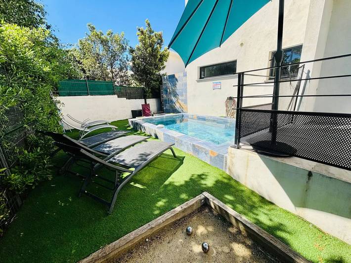 Villa pour 12 personnes, avec Terrasse ainsi que Jardin et Piscine à Sète