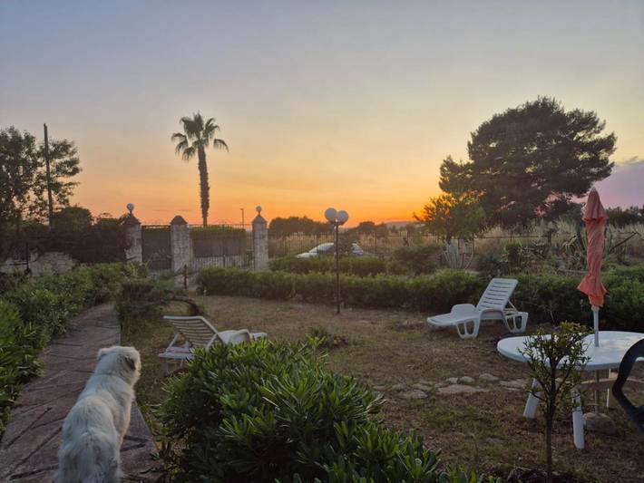 Casa vacanza per 6 persone, con panorama e giardino a Statte