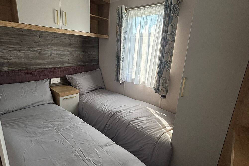 Luxury 8-Berth Caravan in Camber Sands in Camber, Sussex Est