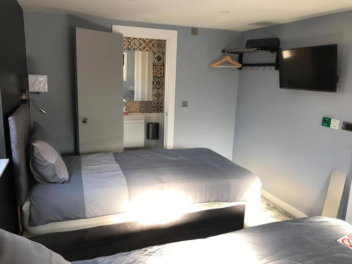 Double Room with Private Bathroom in Liverpool, Merseyside