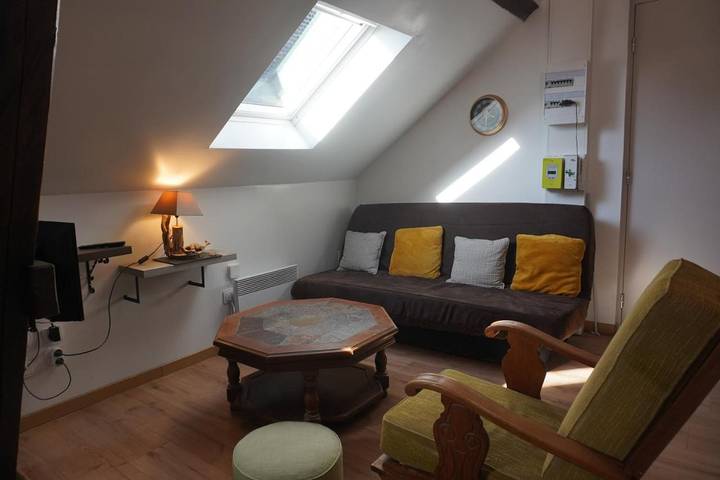 Gîte pour 4 personnes, avec vue dans Beuvrages - 2