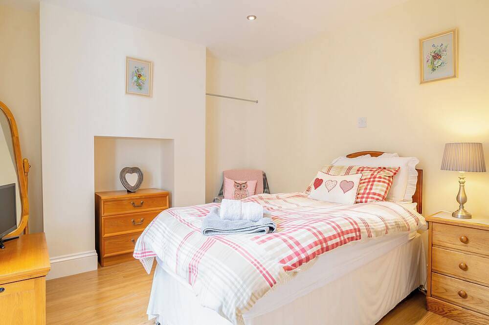 4 bedroom accommodation in Hay-on-Wye in Hay-on-Wye, Brecon Beacons