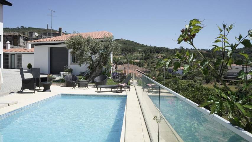 Casa de férias para 3 pessoas, com Terraço e Jardim e ainda Piscina and Vista em Trancoso (Portugal)