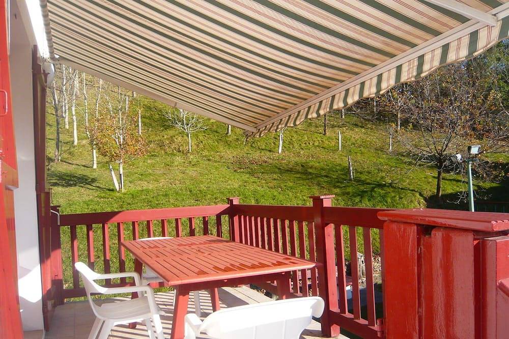 Appartement entier, Appt dans maison traditionnelle à deux pas de la plus belle plage du pays basque in Biriatou, Région de Bayonne