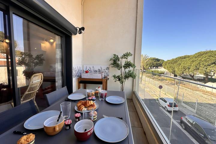 Gîte pour 6 personnes, avec terrasse dans Gare Du Grau Du Roi