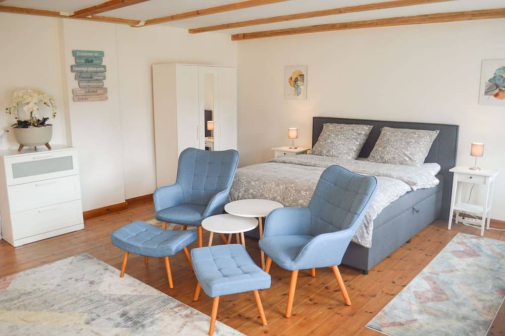 Ganze Wohnung, Gutshaus Neu Necheln - Ferienwohnung in Brüel, Ludwigslust-Parchim