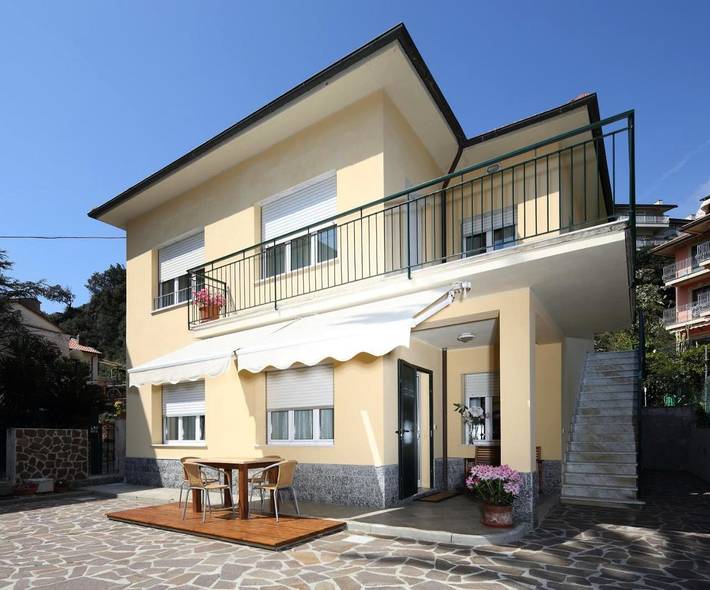 Gîte pour 6 personnes, avec vue et jardin, adapté aux familles à Deiva Marina - 2