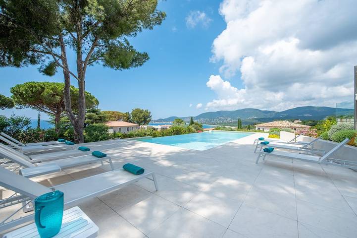 Maison de vacances pour 12 personnes, avec jardin et balcon à La Croix-Valmer