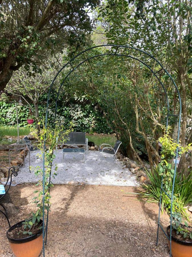 Gîte pour 4 personnes, avec vue ainsi que piscine et jardin à Garéoult - 4