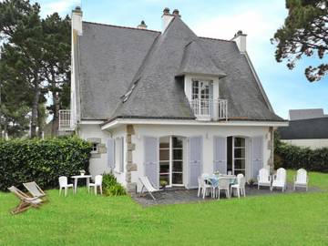 Gîte pour 7 personnes, avec terrasse dans Plage Ty Bihan