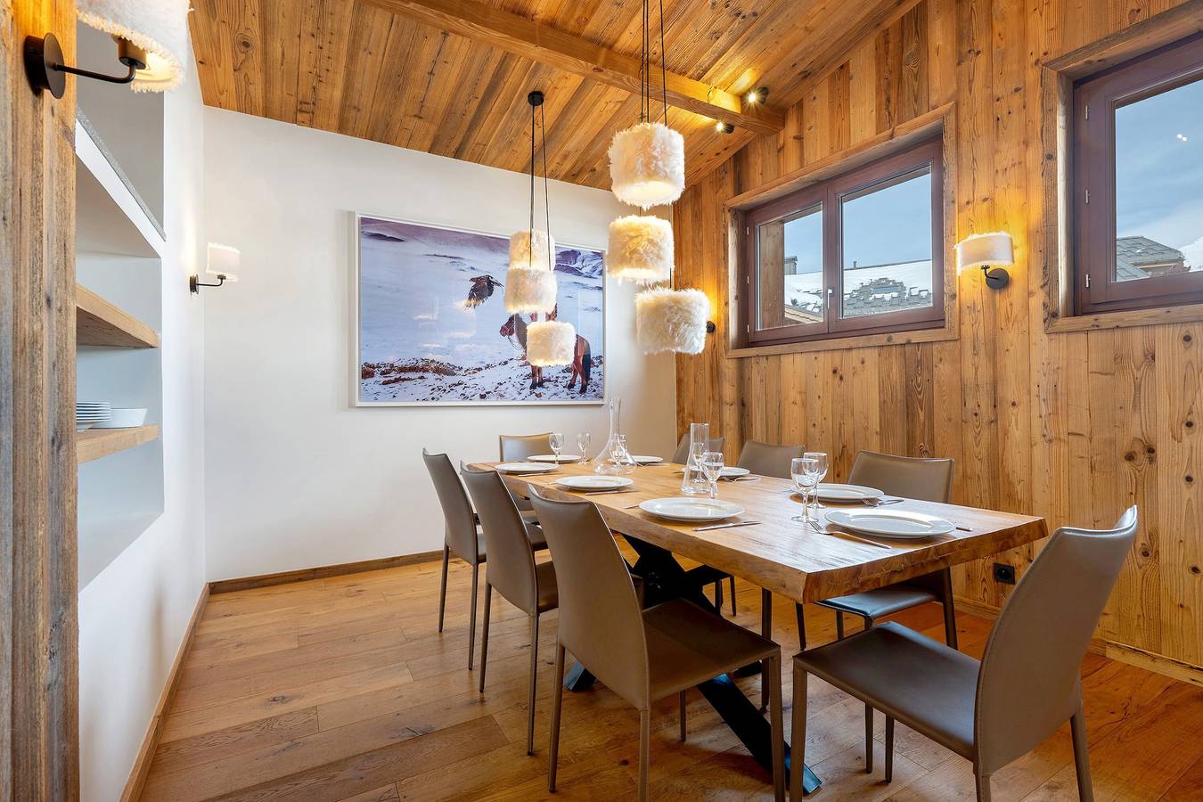 Entire apartment, Tignes Le Lac – Ski-In/Ski-Out Duplex with Chalet Ambience in Tignes, Vanoise National Park