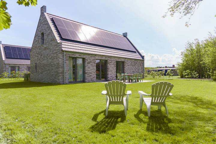 Glamping voor 8 personen, met terras en tuin in Callantsoog