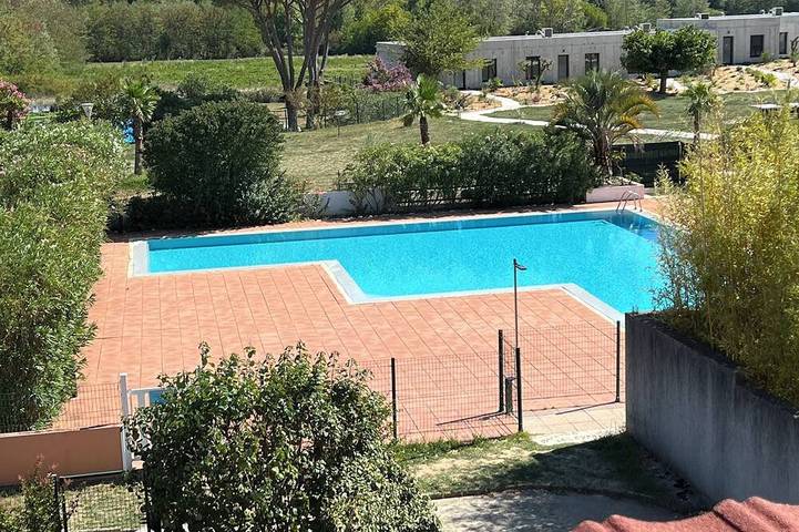 Ferienwohnung für 4 Personen, mit Pool in Ruoms