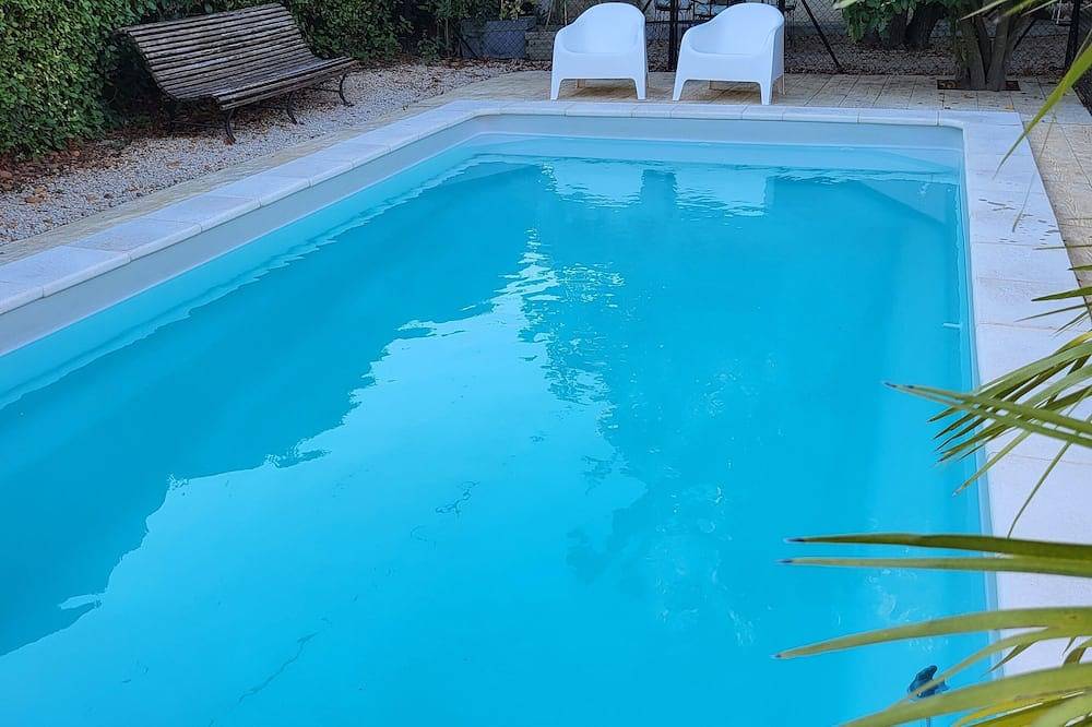 Villa avec piscine à Villeneuve les Avignon (5 min d' avignon) in Villeneuve-lès-Avignon, Région de Nîmes
